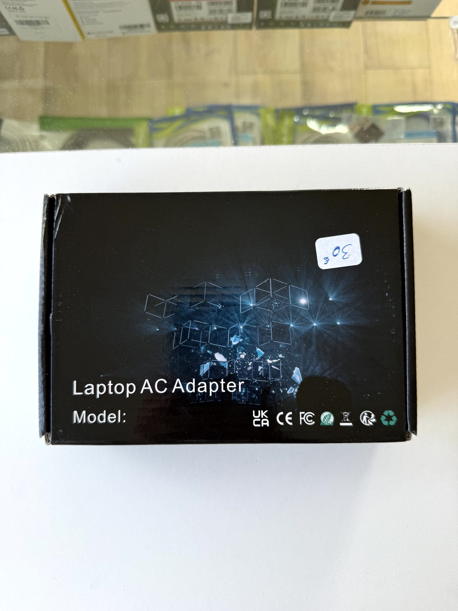 Chargeur secteur universel laptop AC Adapter 30W – Image 2