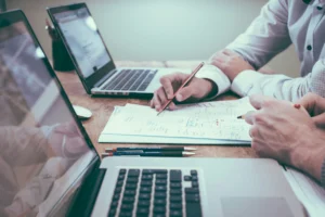 Dépannage informatique et cybersécurité pour entreprises et particuliers à Plaisir