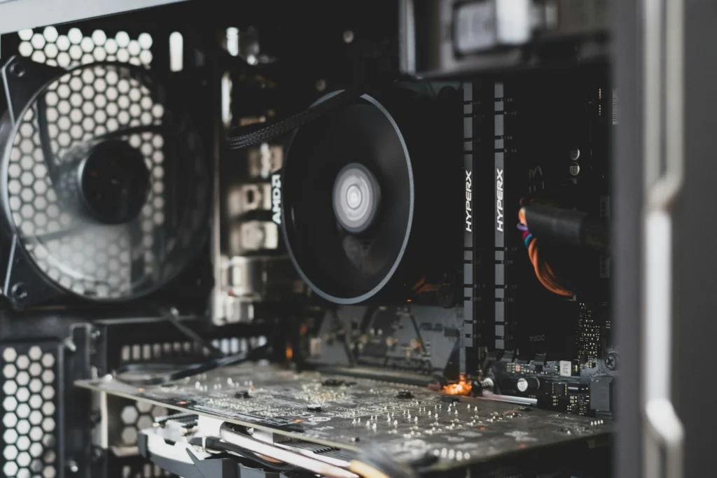 Maintenance et montage PC gaming sur mesure à Plaisir - Palan Informatique